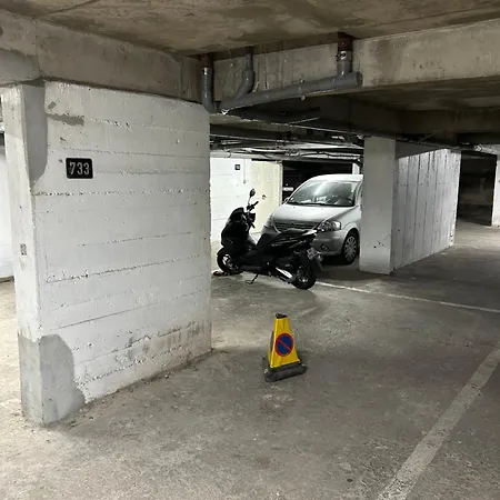 Next To And Center Apartment Saint-Tropez