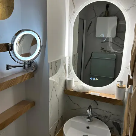 Next To And Center * Saint-Tropez