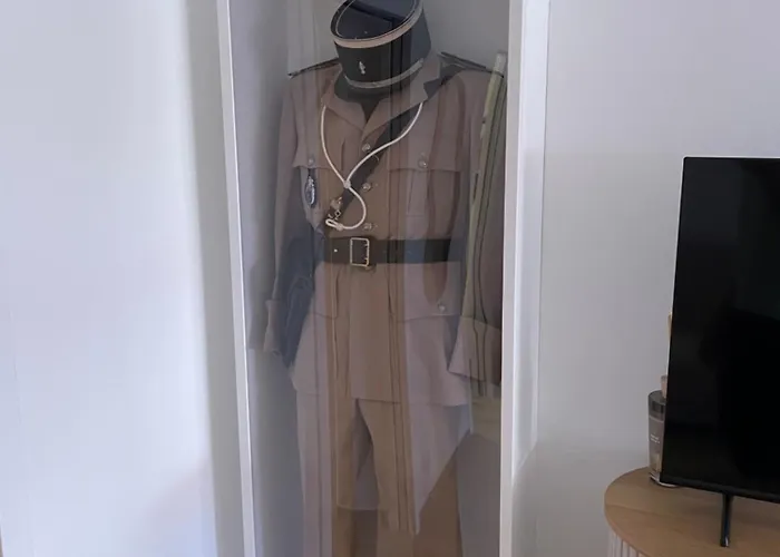 Apartment Next To And Center *