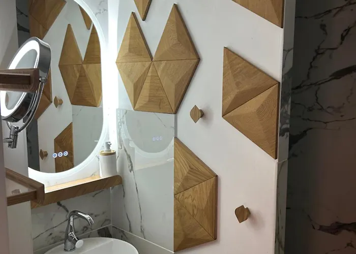 Appartement Next To And Center *