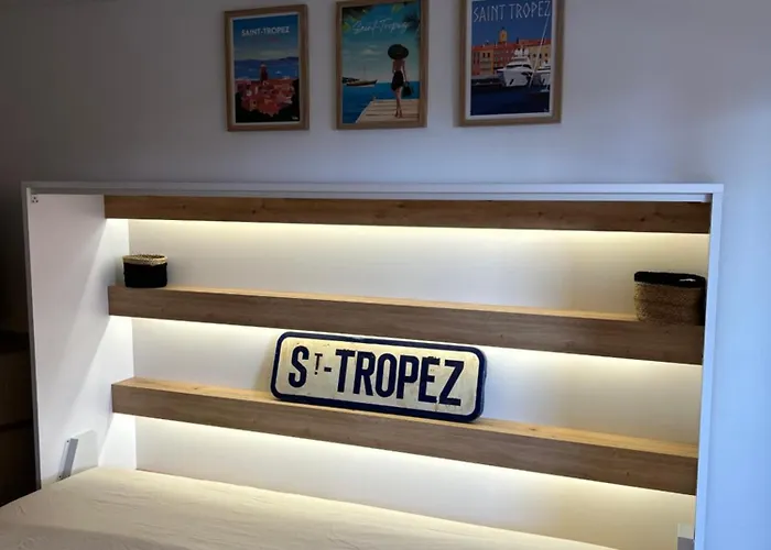 Apartment Next To And Center