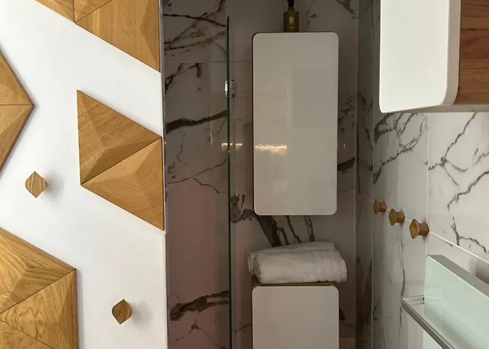 Next To And Center Apartment Saint-Tropez